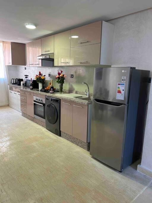 Appartement Haut Standing 3 Chambres Avec Terasse Quartier Gueliz Hivernage A Marrakech I19 Marrakesh Exterior foto